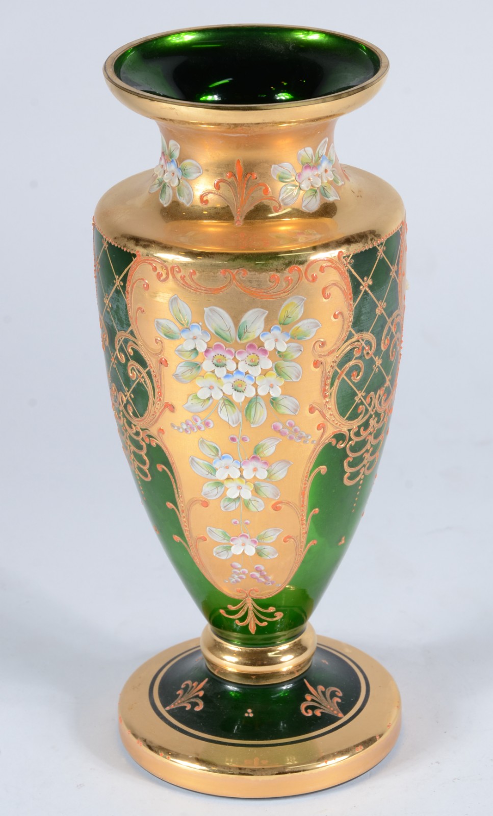 Vaso de cristal veneziano doublé verde e dourado decorado com flores... - foto 2 de 4