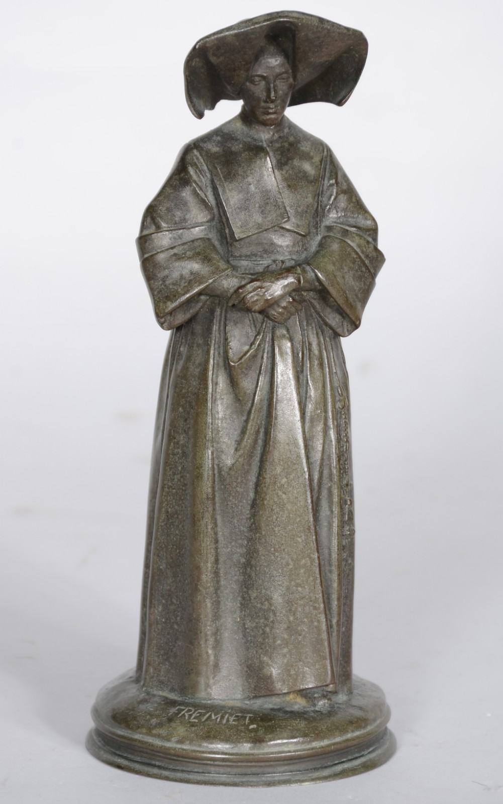 "Soeur de la Charité" - foto 1 de 6