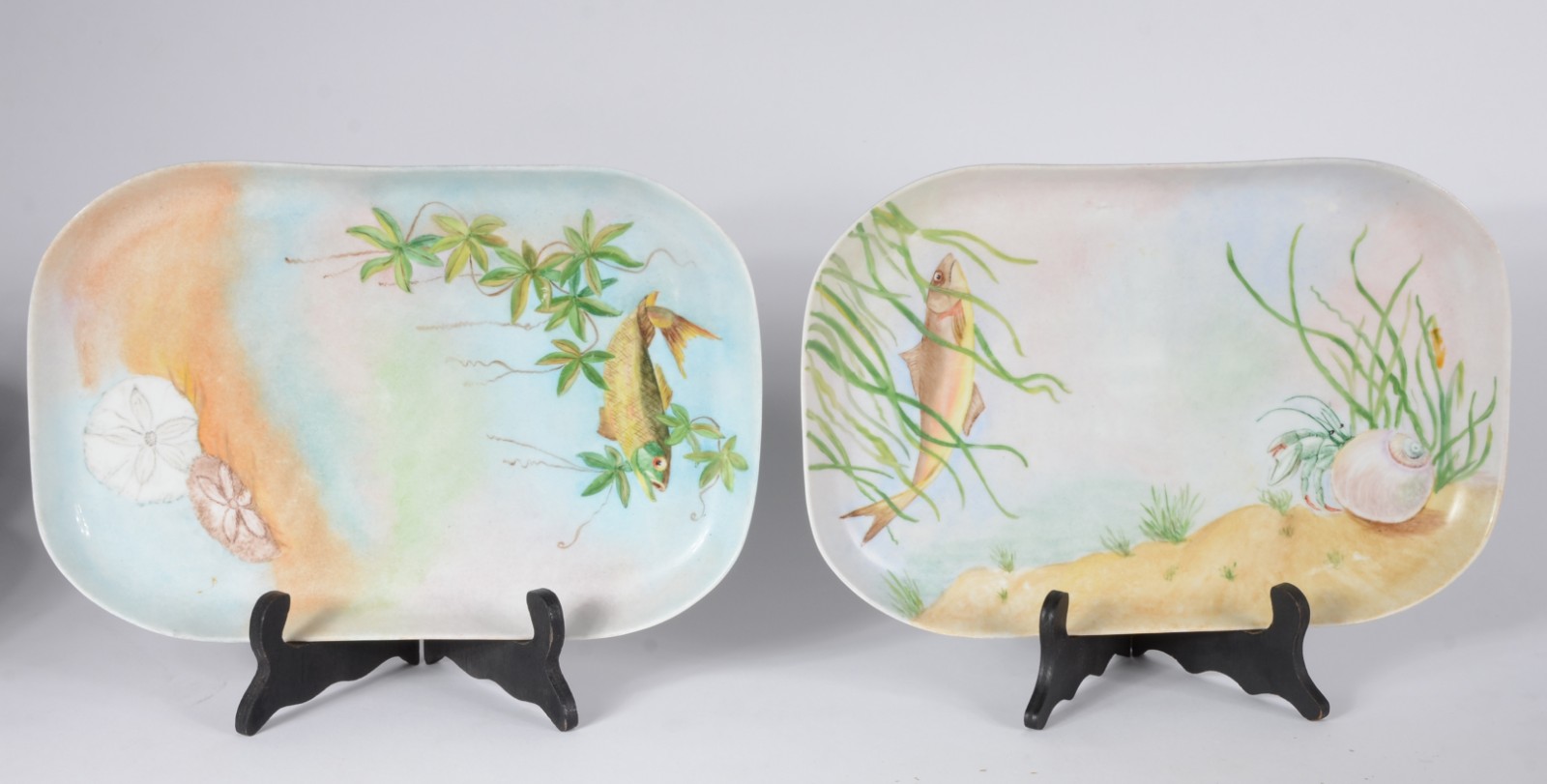 Serviço para peixe de porcelana pintada á mão com motivos marinhos... - foto 4 de 6