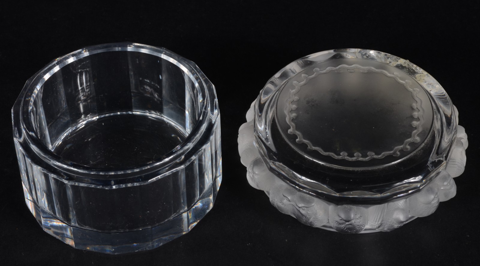 Três peças diversas de cristal europeu, sendo: caixa francesa Lalique... - foto 5 de 10
