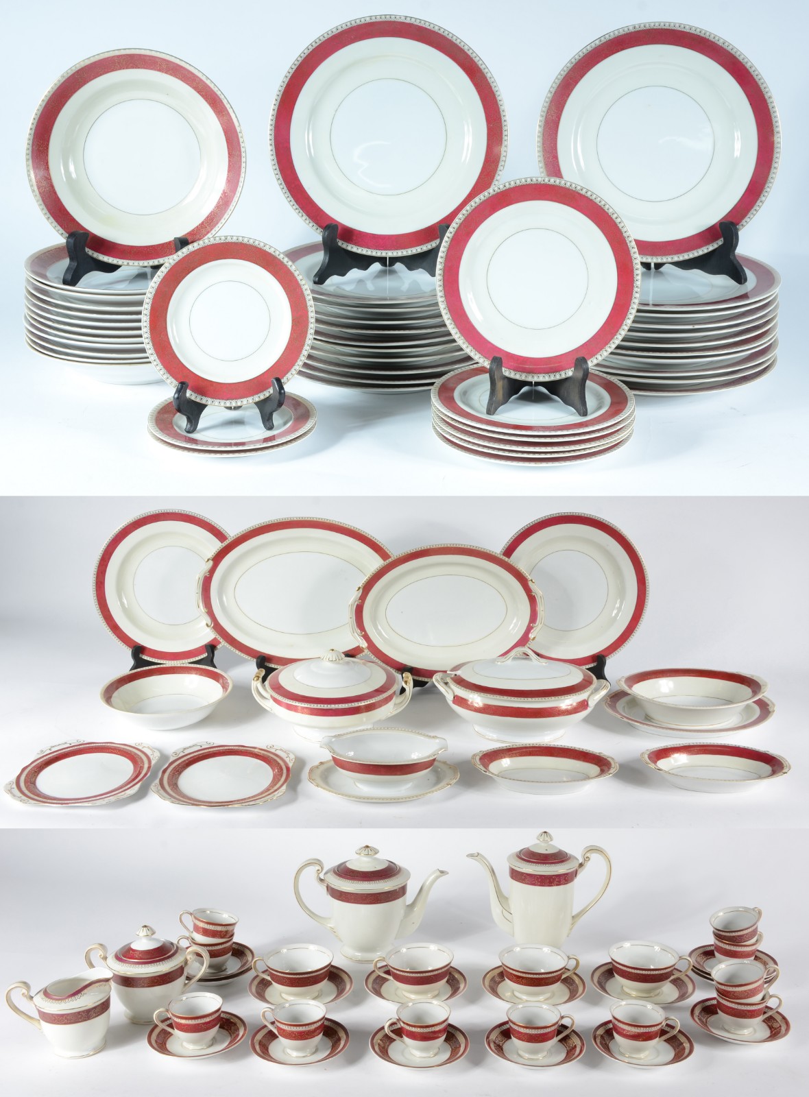 Aparelho de jantar, chá e café de porcelana japonesa, decorado com... - foto 1 de 5