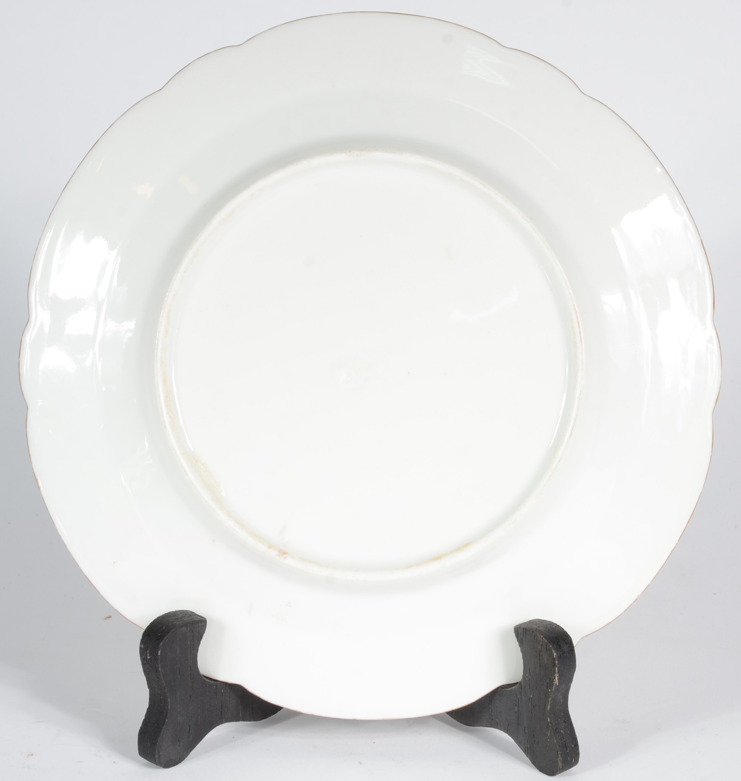 Prato raso de jantar de porcelana francesa. Serviço do Paço da... - foto 2 de 3