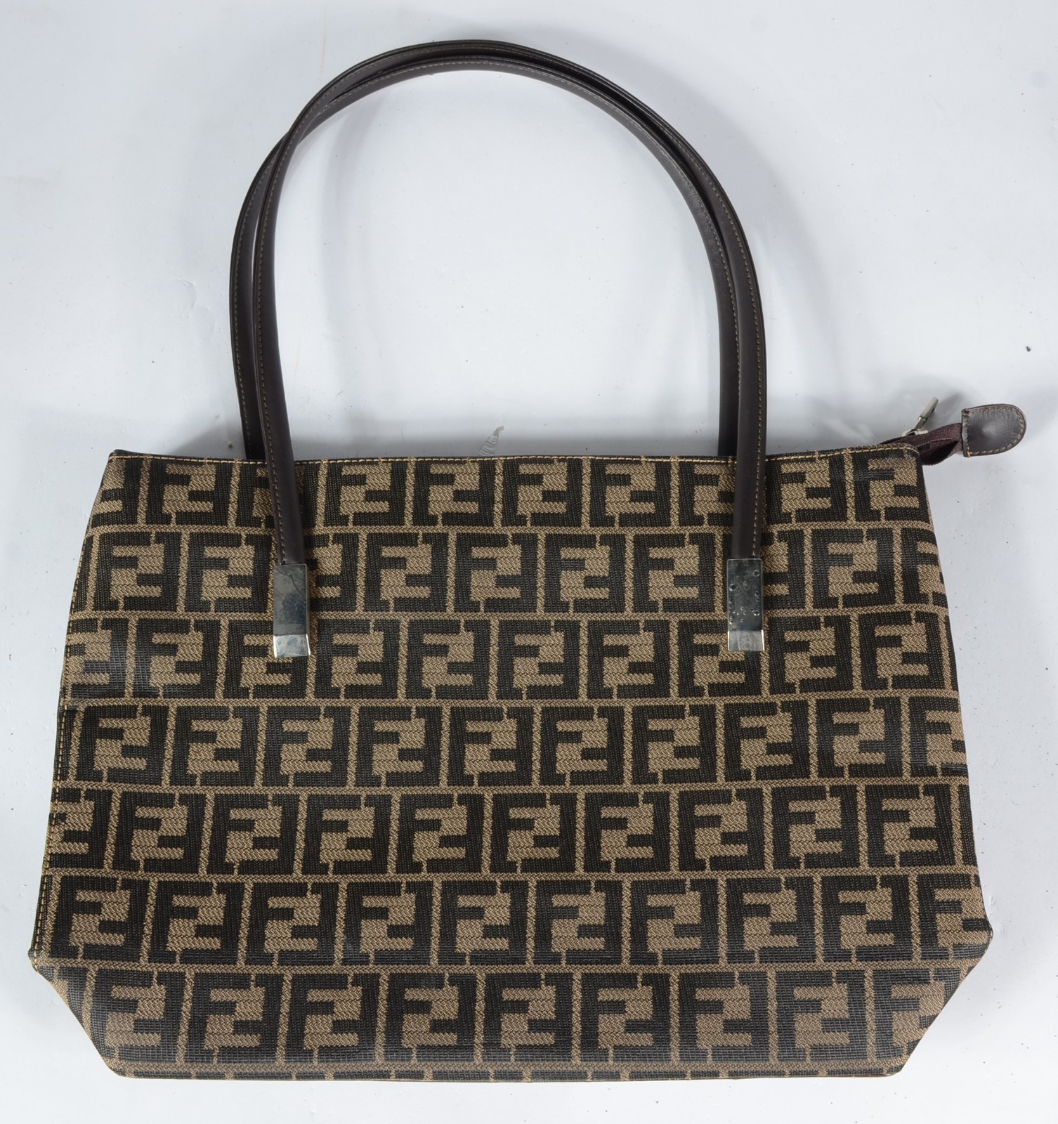 Bolsa feminina. - foto 2 de 3