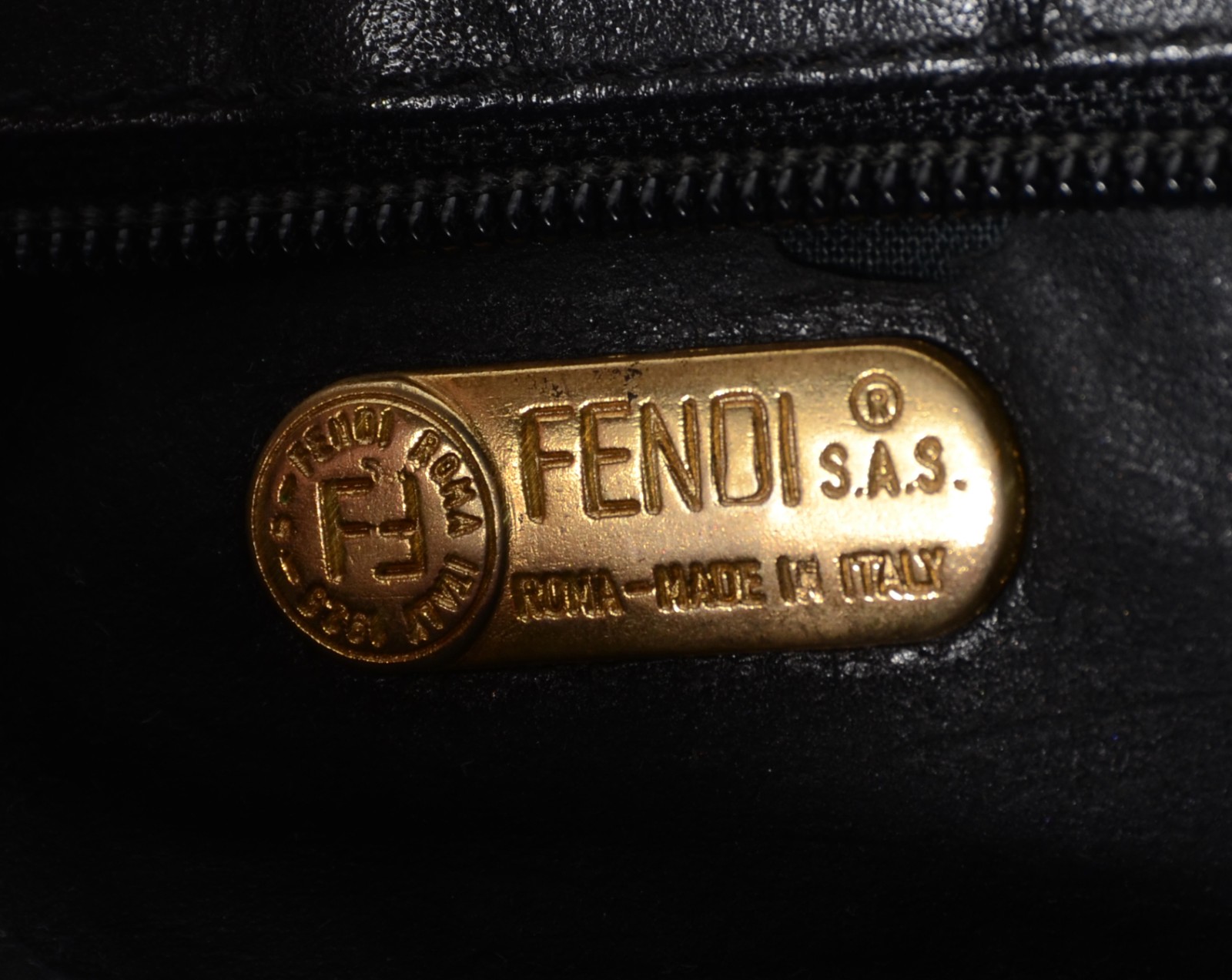 Bolsa feminina. Desgastes. - foto 5 de 7