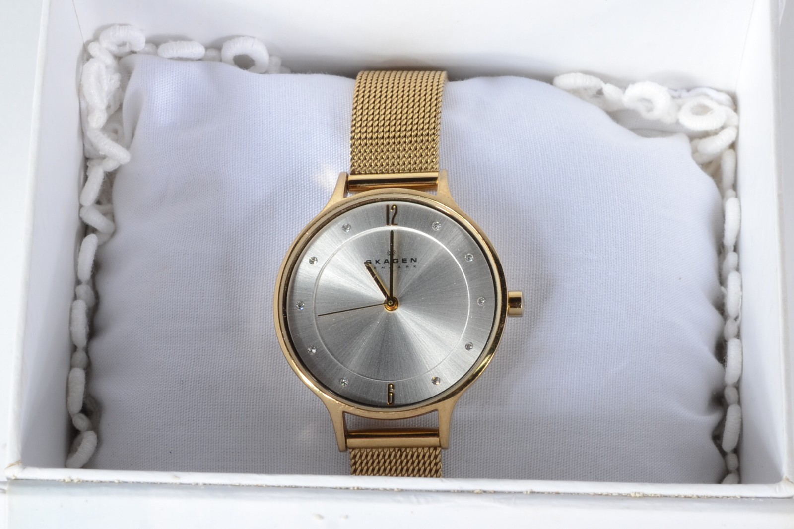 Relógio de pulso dinamarques, pulseira de metal dourado. - foto 8 de 8
