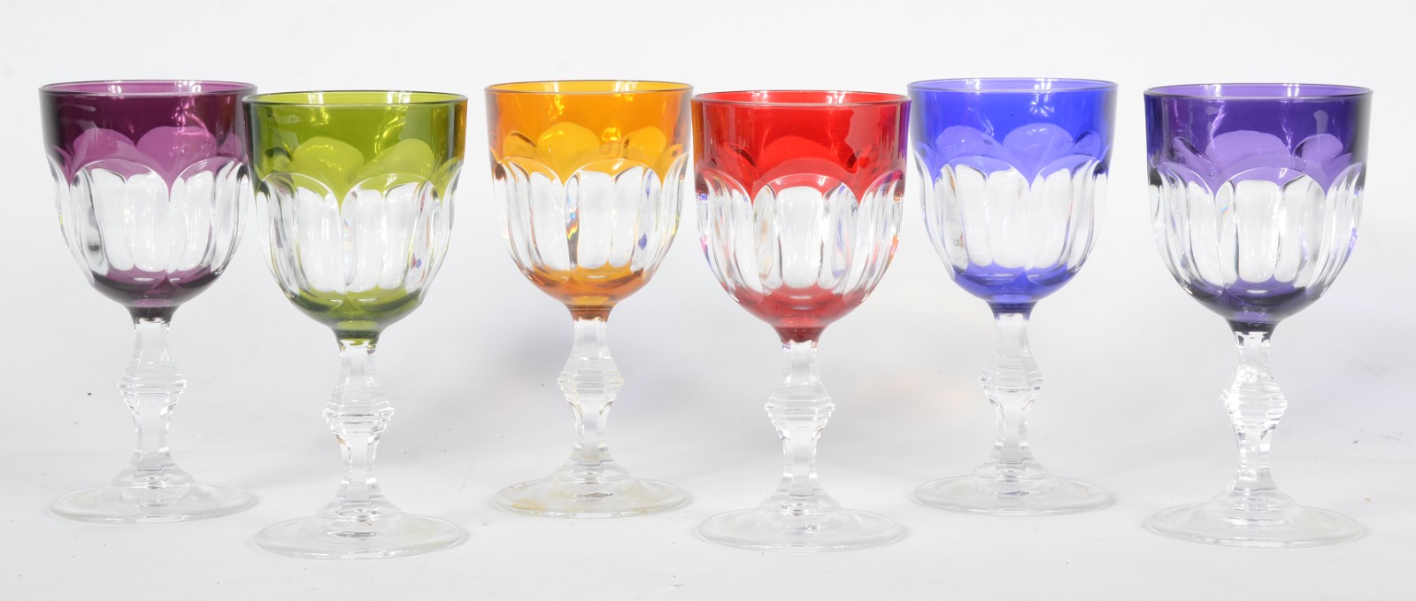 Conjunto com 6 taças para vinho de cristal doublé lapidado em... - foto 1 de 2