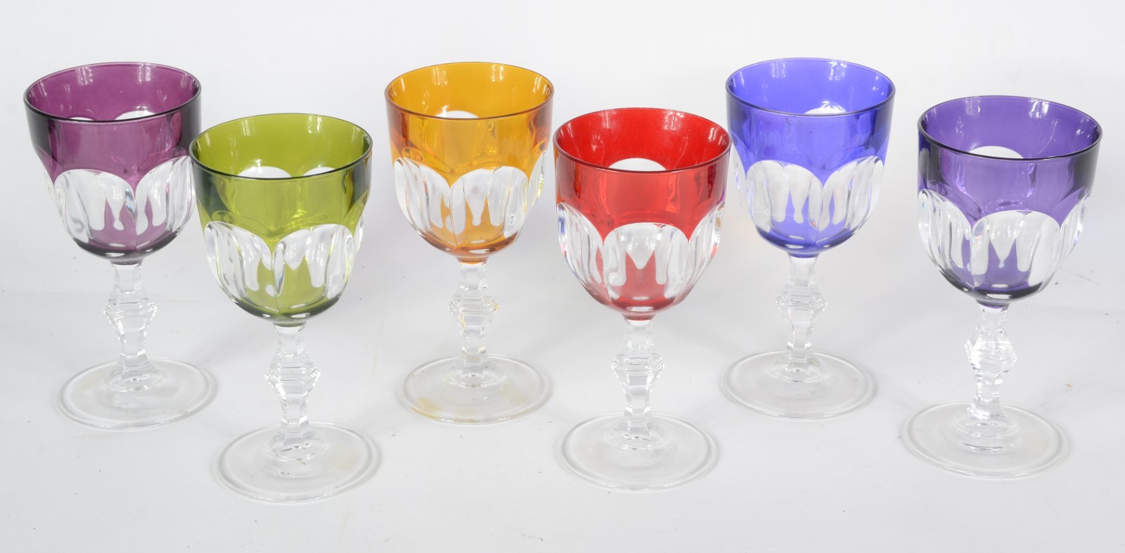 Conjunto com 6 taças para vinho de cristal doublé lapidado em... - foto 2 de 2