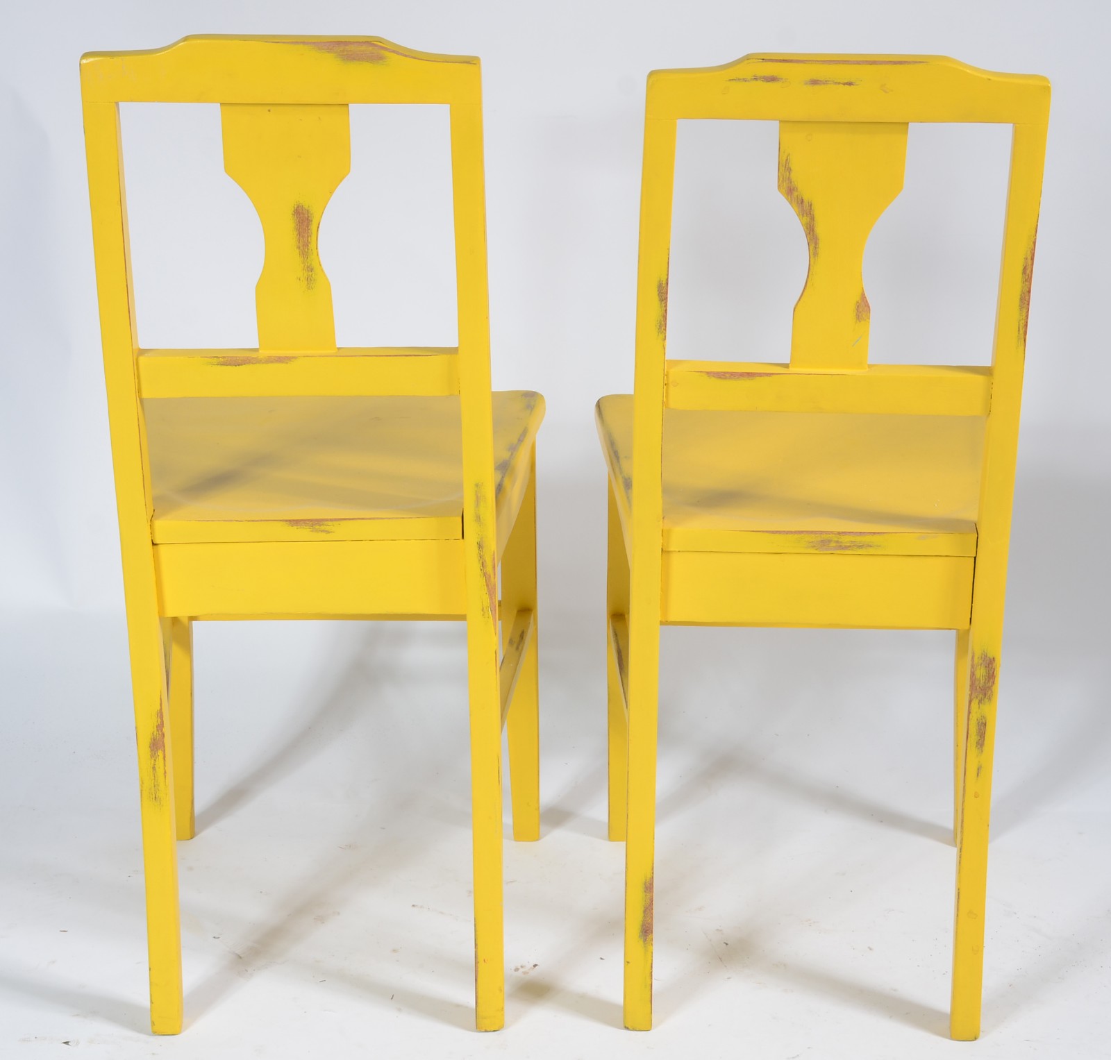 Mesa para bar de madeira, tampo feitio quadrado com mármore, tripé de... - foto 5 de 6