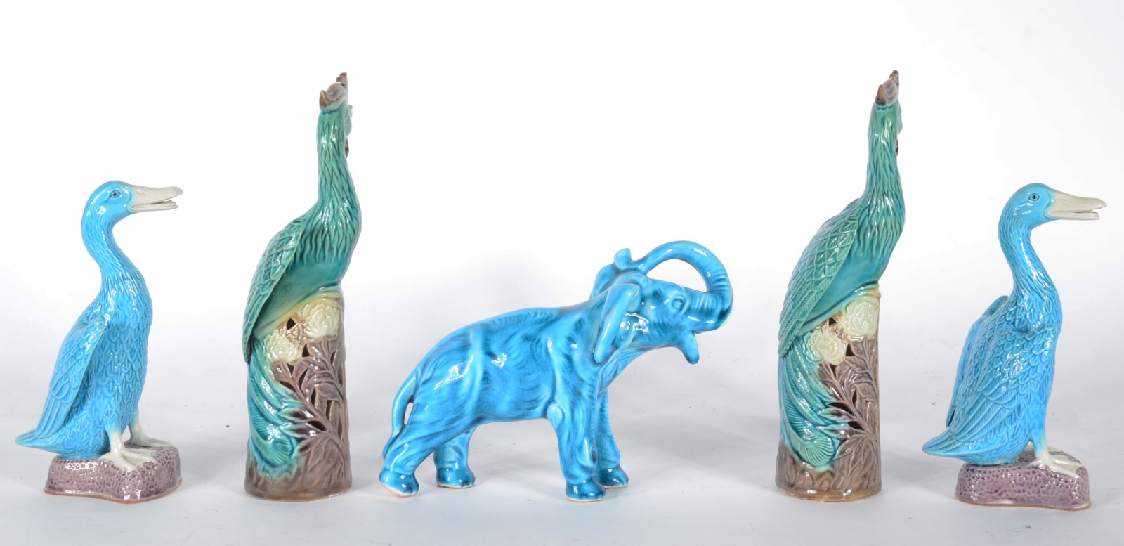 Conjunto com 5 estatuetas representando animais de porcelana chinesa... - foto 2 de 5