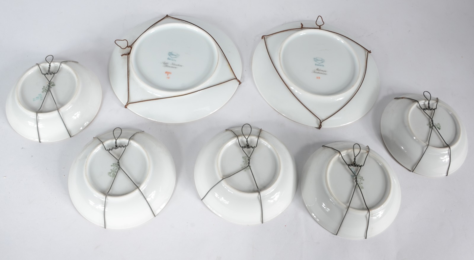 Conjunto para sobremesa de porcelana alemã, sendo: dois pratos... - foto 5 de 7