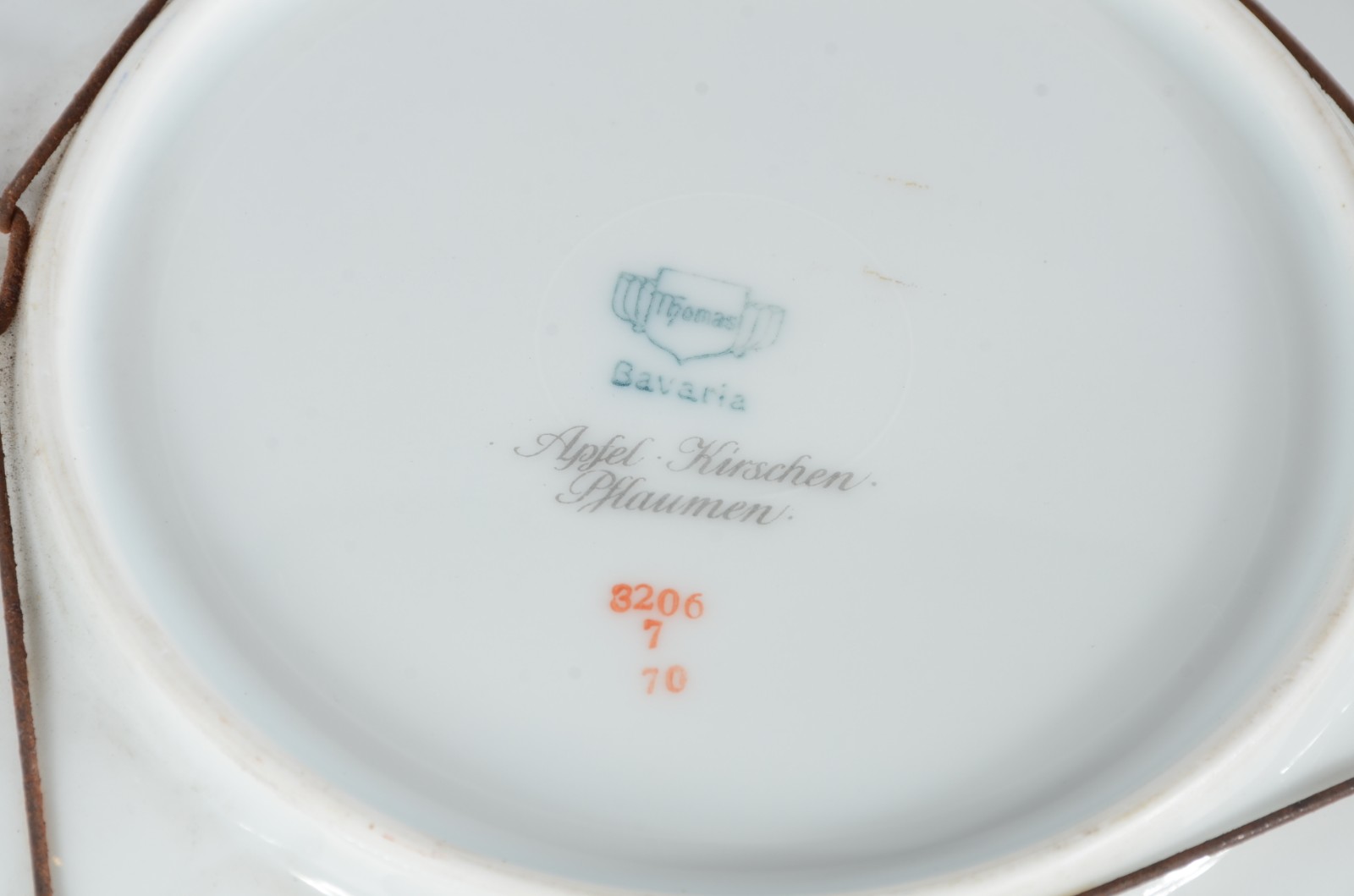 Conjunto para sobremesa de porcelana alemã, sendo: dois pratos... - foto 6 de 7