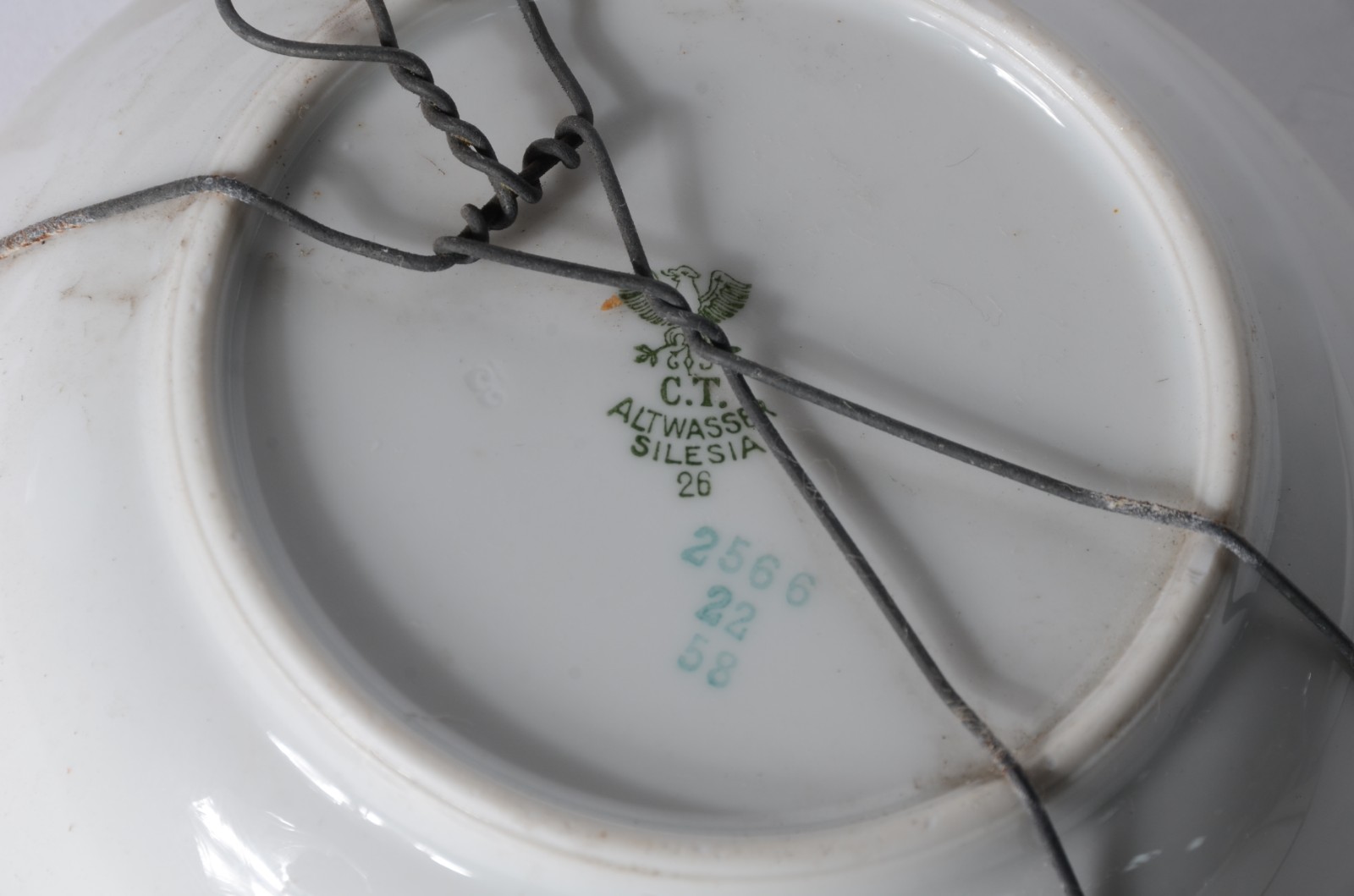 Conjunto para sobremesa de porcelana alemã, sendo: dois pratos... - foto 7 de 7