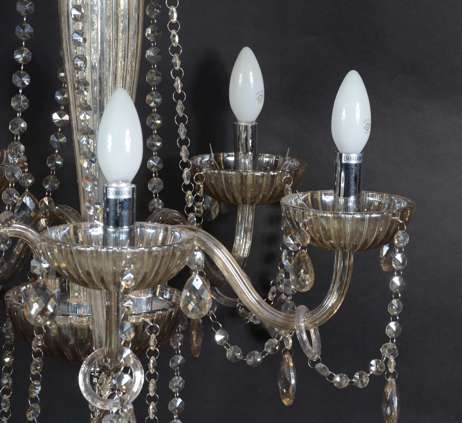 Lustre para 5 luzes com pingentes de cristal lapidado. - foto 3 de 5
