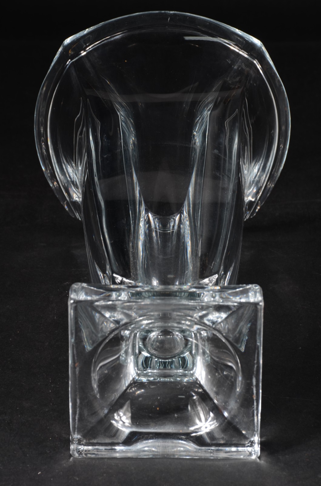 Vaso de cristal europeu facetado. - foto 4 de 4