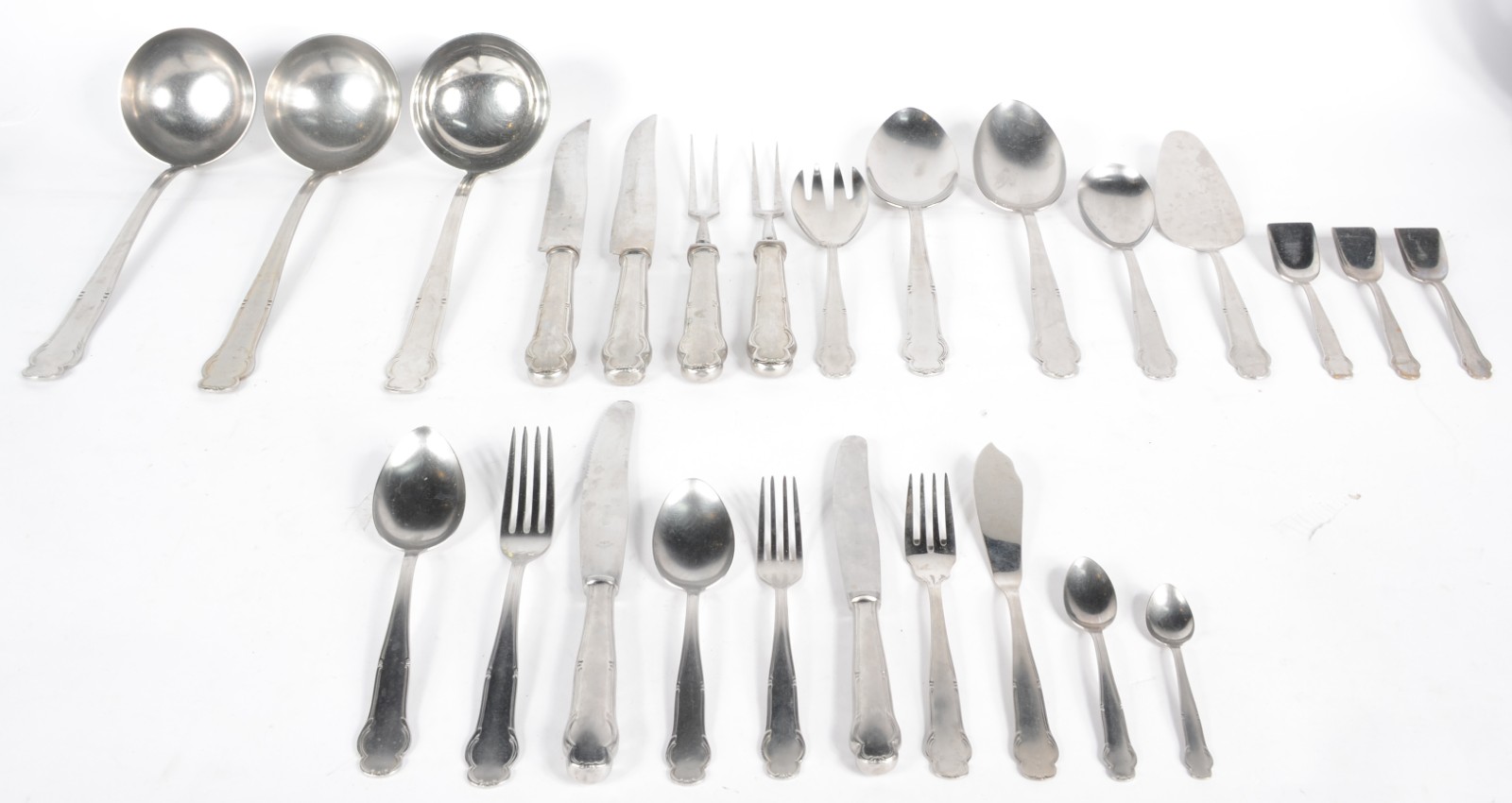 Faqueiro de aço, composto de: 15 facas, 15 garfos, 14 colheres... - foto 1 de 6