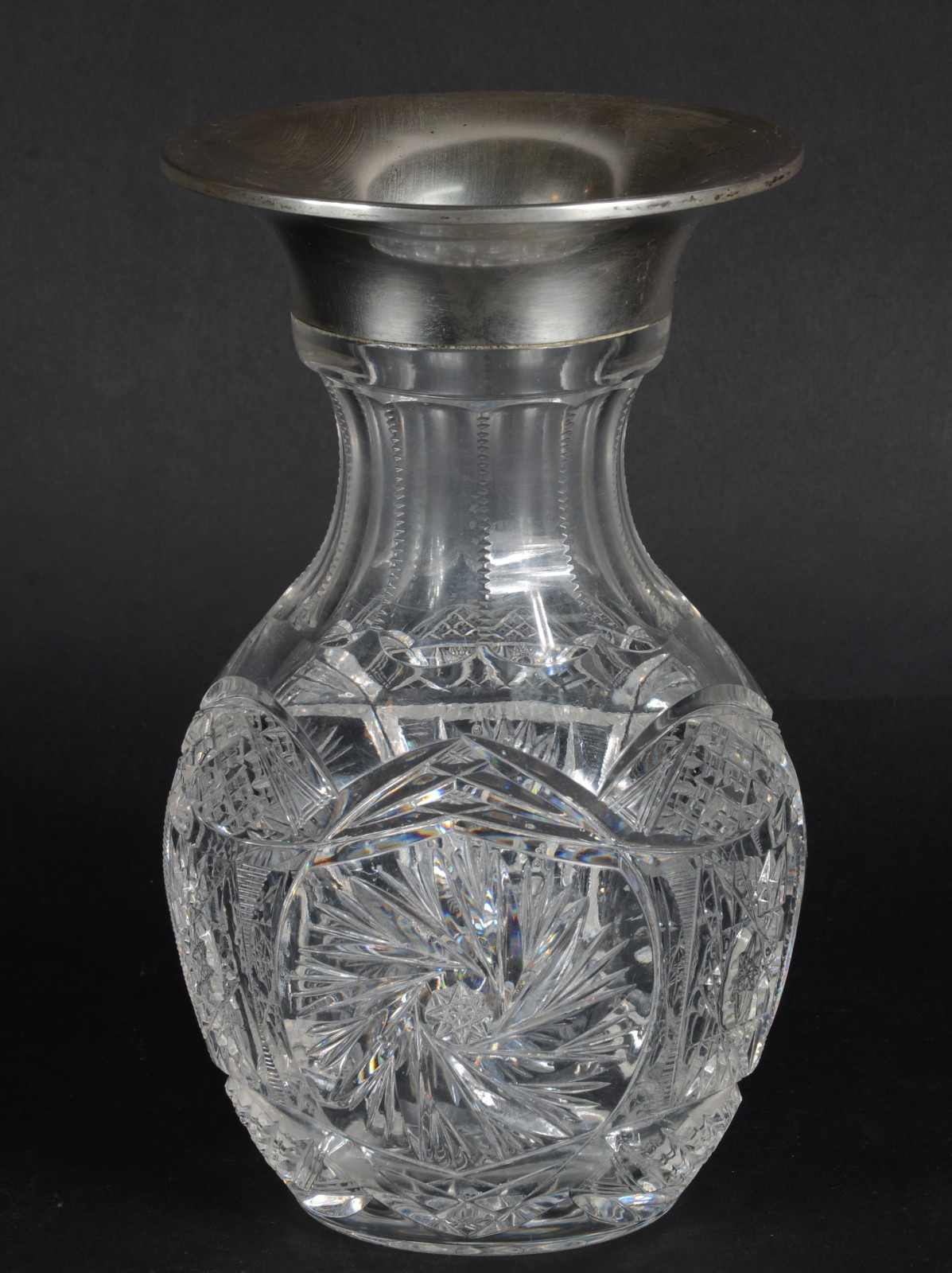 Vaso de cristal tcheco lapidado com bocal de prata de lei contraste... - foto 1 de 5