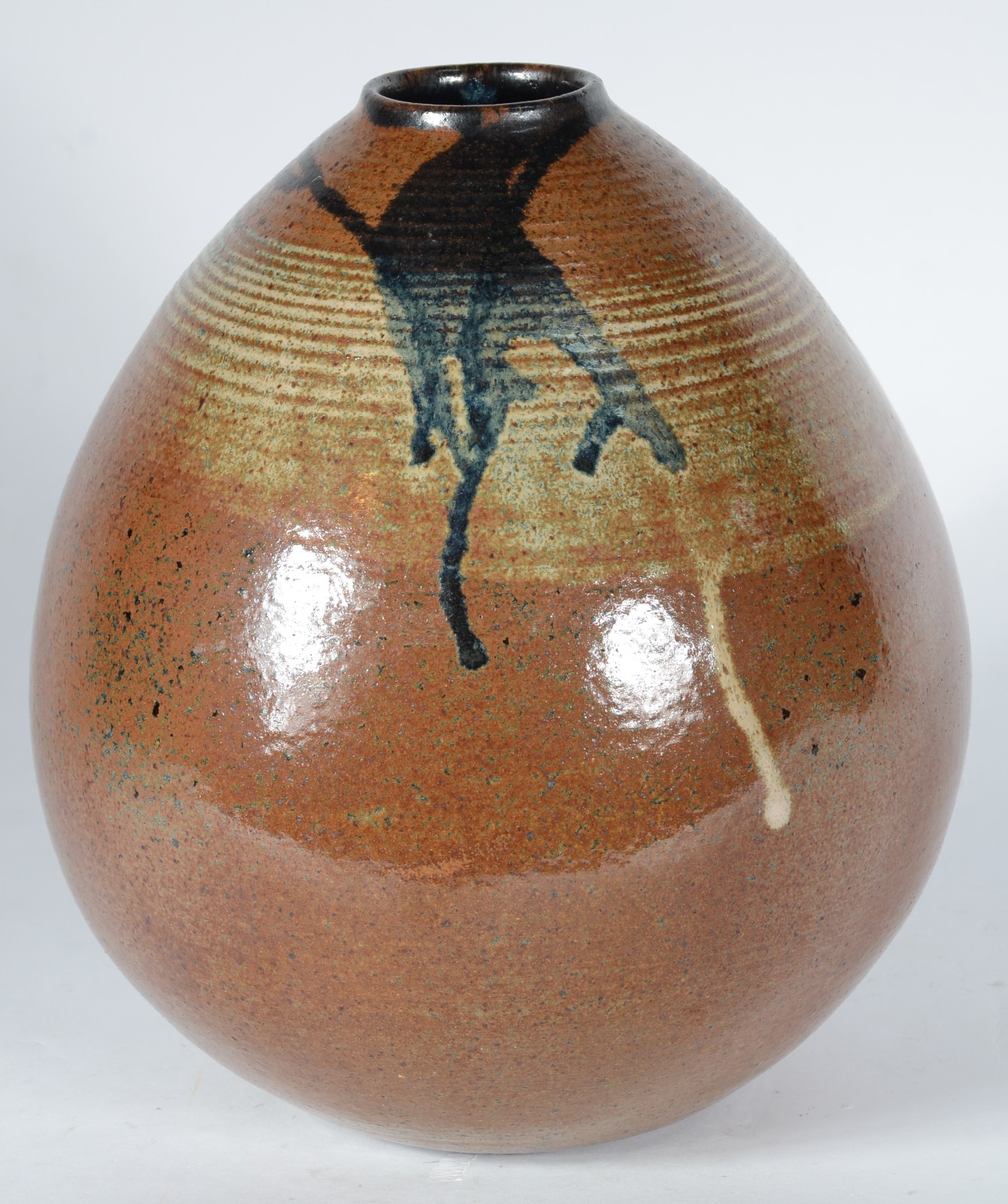Vaso decorativo de cerâmica. - foto 1 de 5