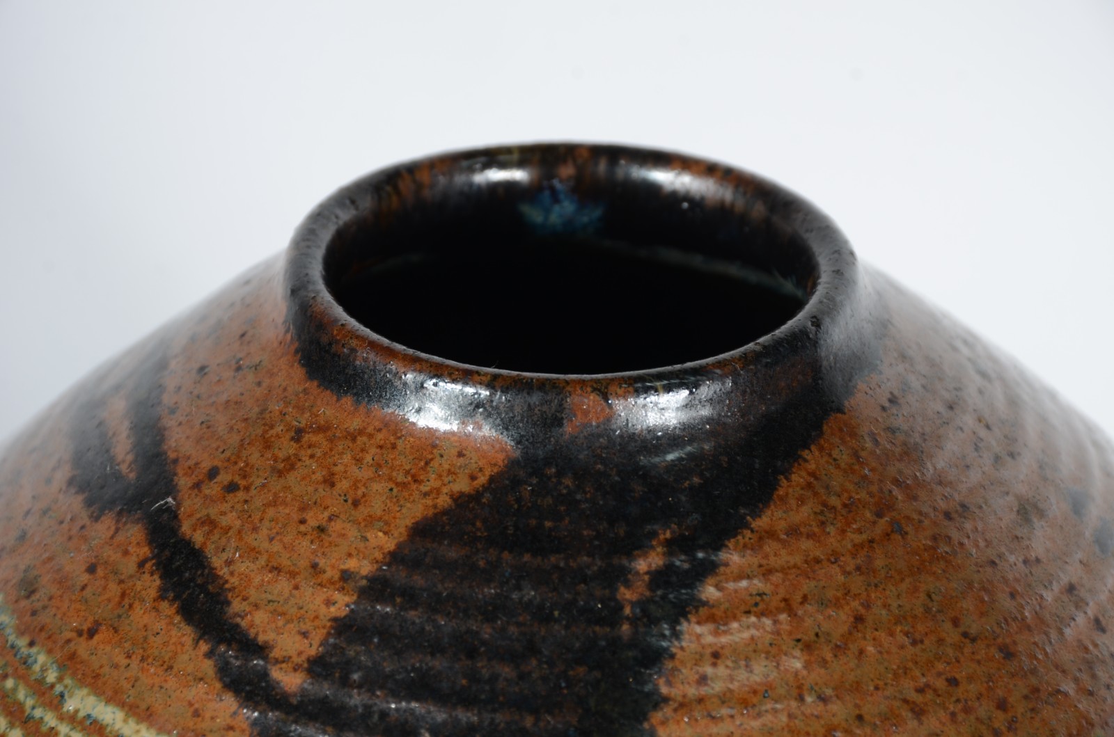 Vaso decorativo de cerâmica. - foto 3 de 5