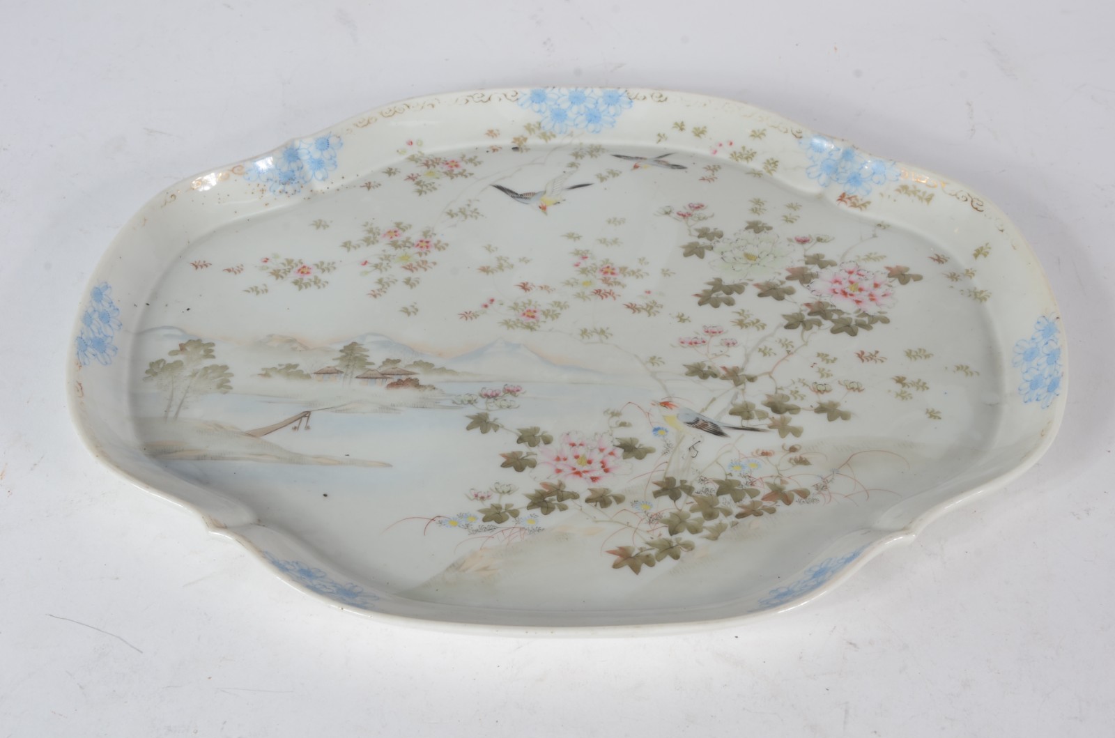 Tête a tête de porcelana japonesa, composto de: 2 xícaras pires... - foto 3 de 6