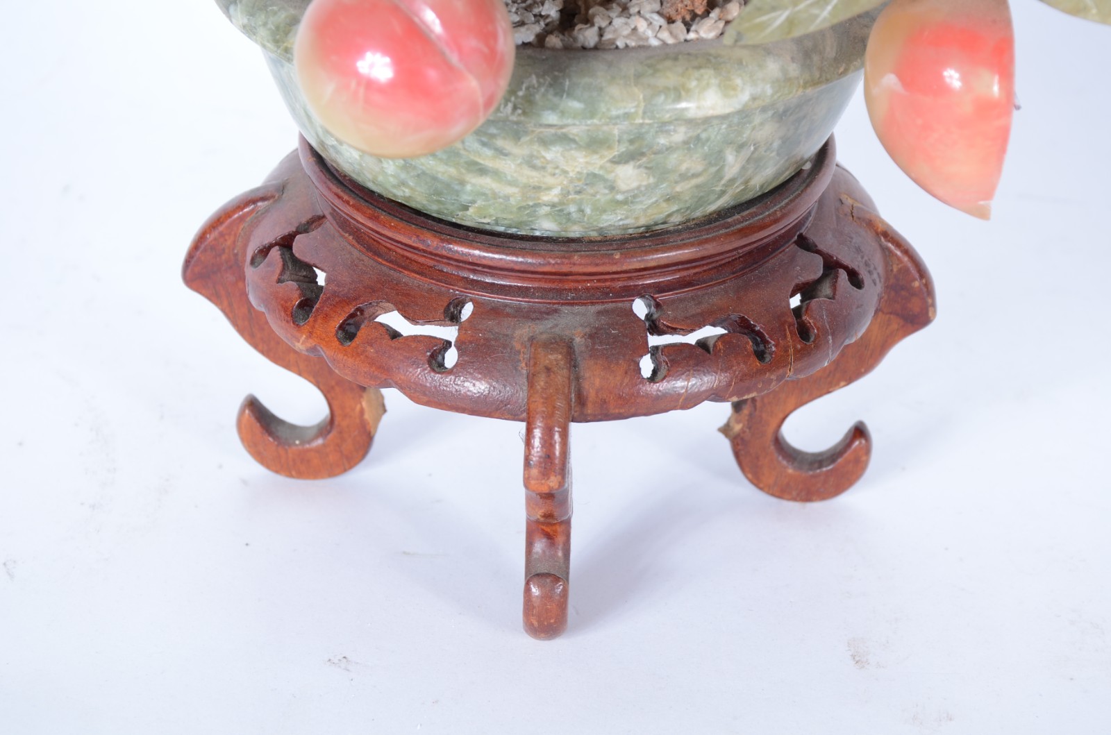 Vaso decorativo representando árvore de pêssego com frutos e folhas... - foto 3 de 4