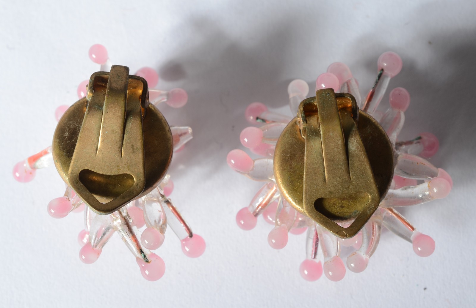 Conjunto de colar e par de brincos de murano rosa. - foto 5 de 6