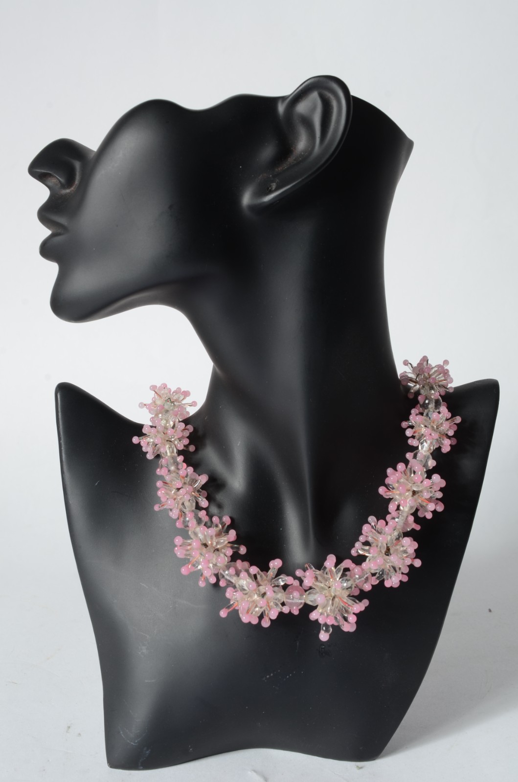 Conjunto de colar e par de brincos de murano rosa. - foto 6 de 6
