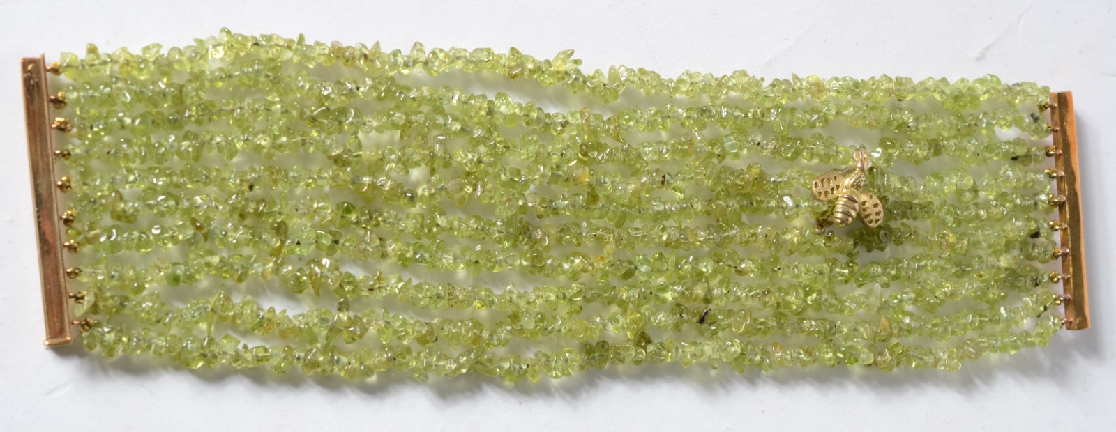 Conjunto de colar e pulseira de pedras verdes "peridoto". - foto 2 de 5