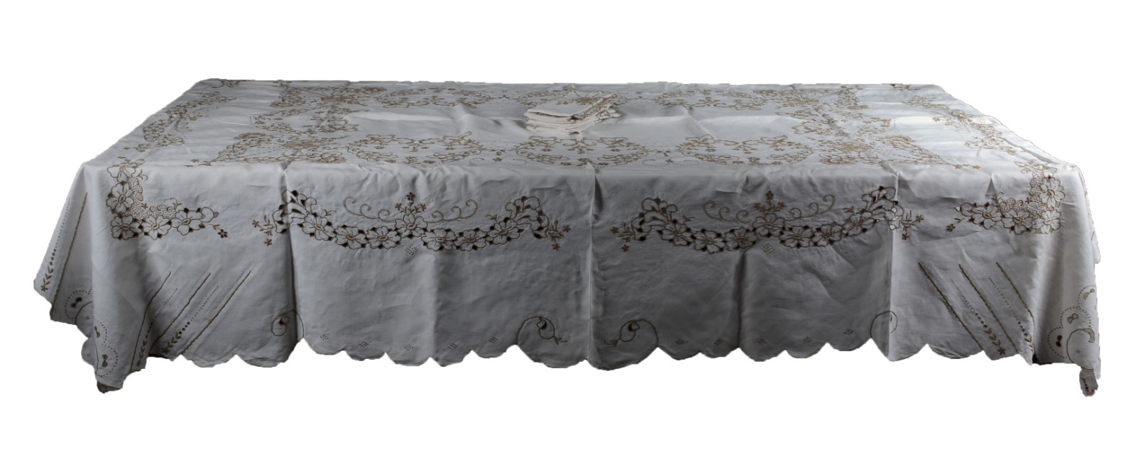 Toalha de mesa de linho bordado portugues da Ilha da Madeira... - foto 1 de 5