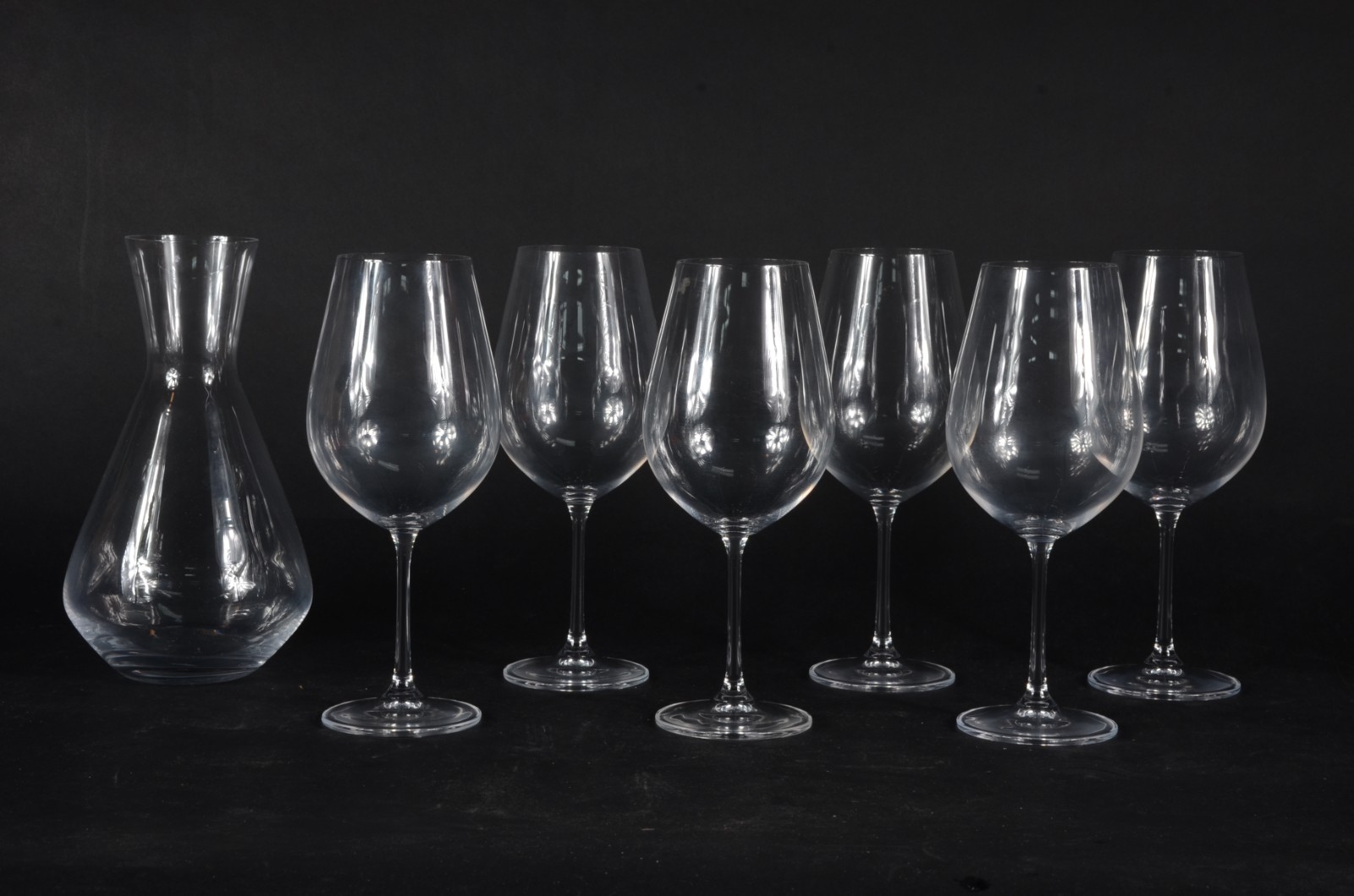 Conjunto com seis taças de cristal para vinho tinto, 690 ml e... - foto 2 de 2