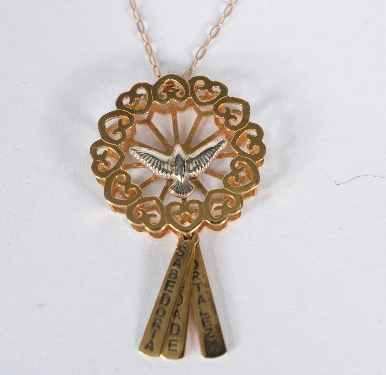 Colar com pendente feitio mandala com pomba da paz de ouro 18 k... - foto 3 de 6