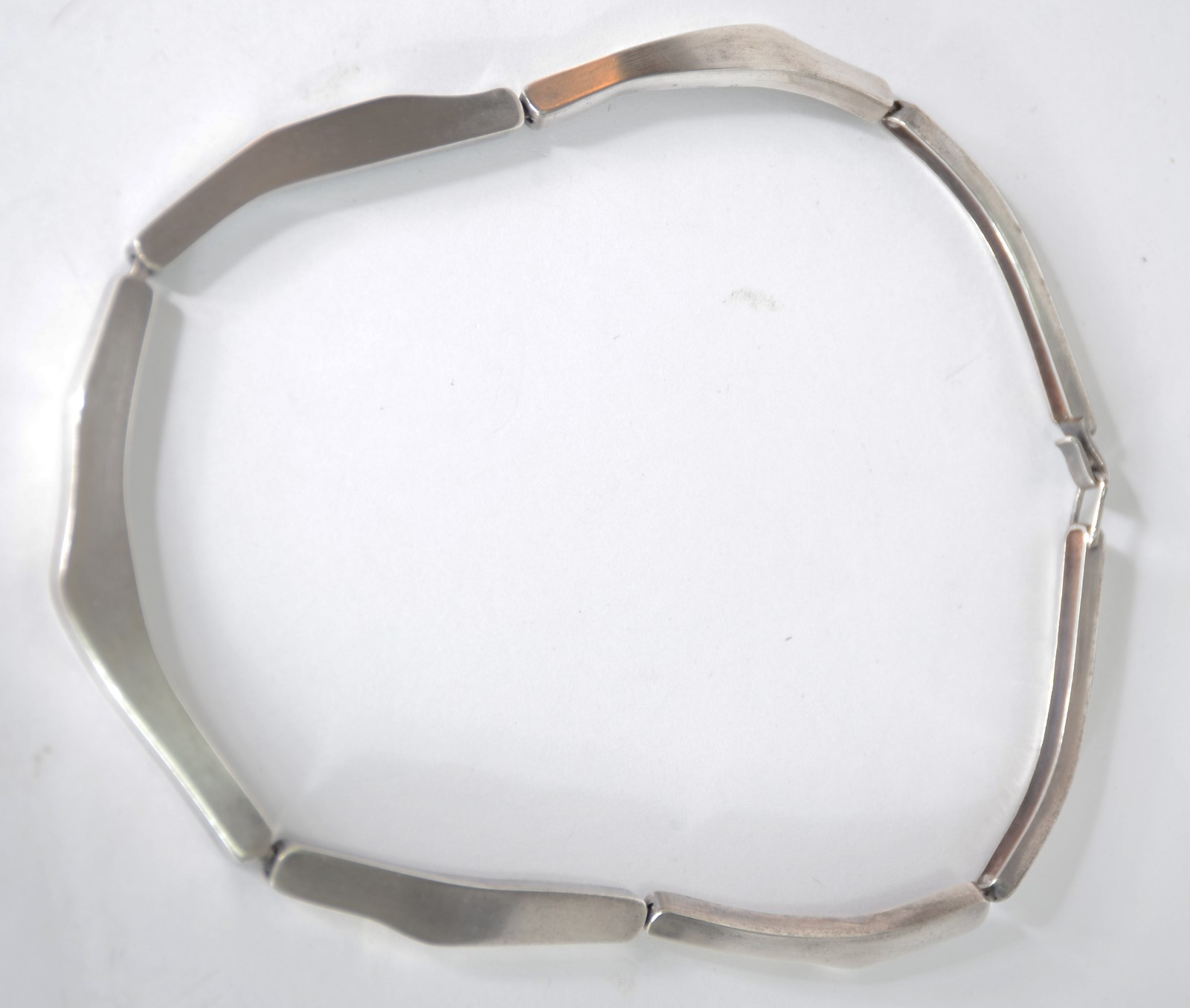 Conjunto de colar, pulseira e par de brincos de prata (só os brincos... - foto 2 de 10