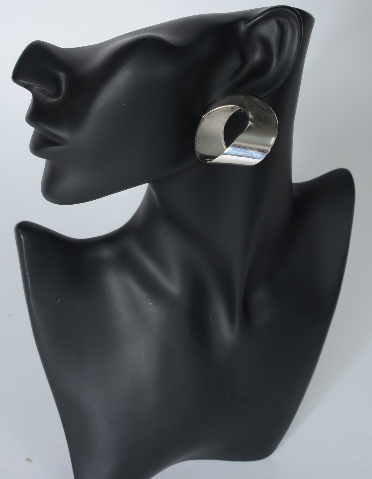 Conjunto de colar, pulseira e par de brincos de prata (só os brincos... - foto 8 de 10