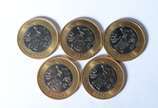 Lote com 49 moedas diversas das Olimpíadas, sen... - Lote com 49 moedas diversas das Olimpíadas, sendo:3 de golf, 4 de vela, 4 de natação, 1 de argolas, 2 de futebol, 9 de boxe, 4 de remo, 5 de jud...