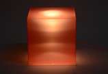 Vírgula Ovo (2002),  - Luminária de acrílico na forma de "cubo rosa", designer da "OVO".