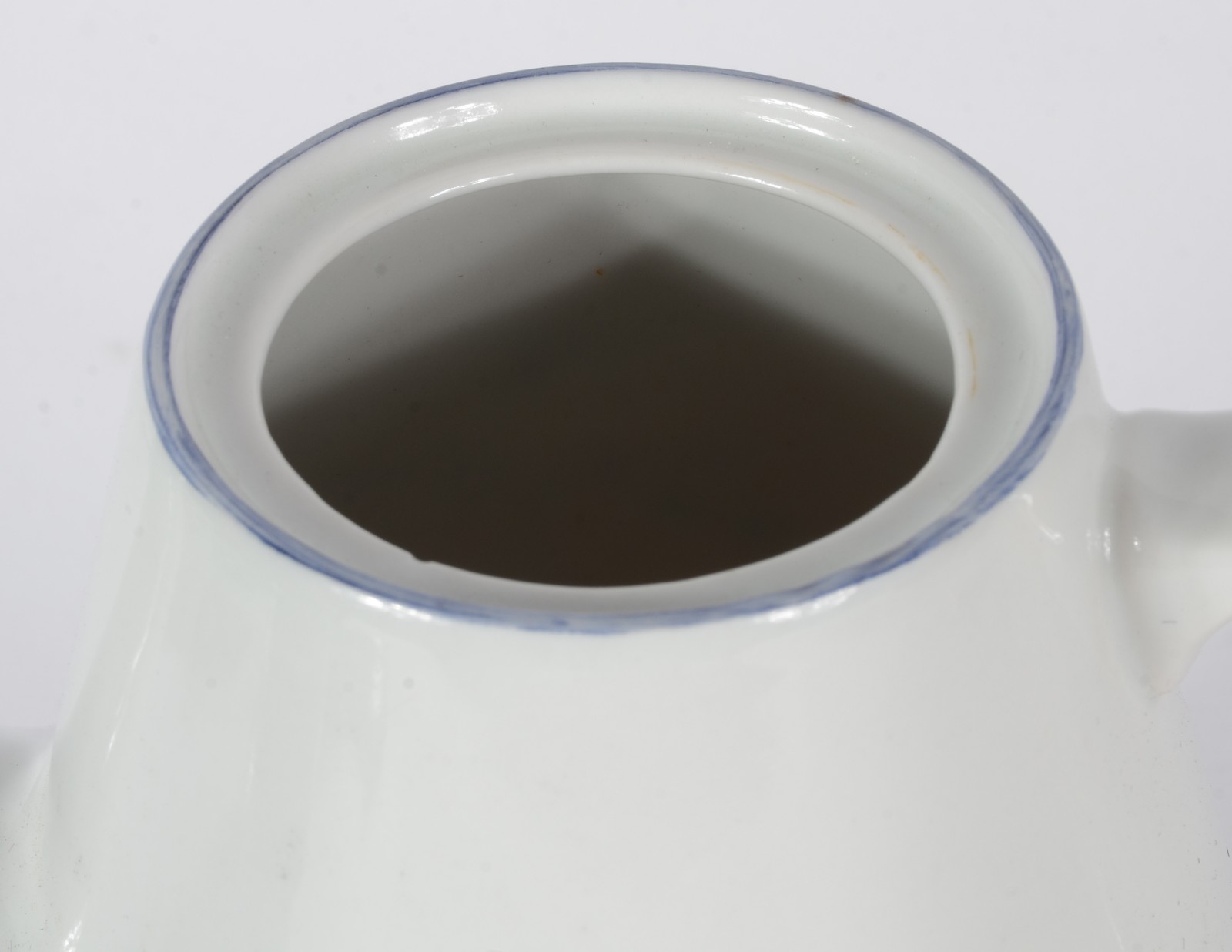 Serviço de café de porcelana Mauá pintada à mão, composto de: 8... - foto 5 de 6