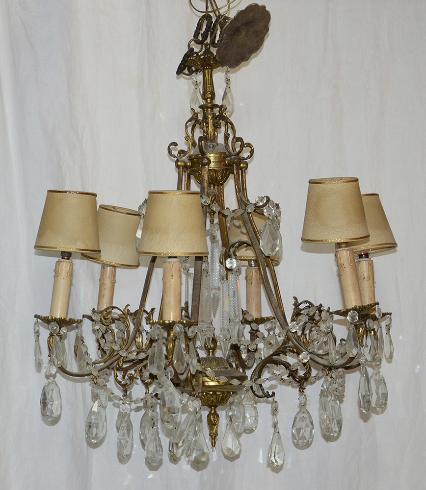 Lustre para 6 luzes com estrutura de metal, pingentes e placas de...