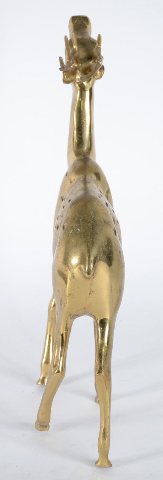 Duas peças, sendo: placa de metal com figura de animal e escultura de... - foto 6 de 8