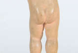  Menino Deus – Imagem de madeira sobre pedestal... -  Menino Deus – Imagem de madeira sobre pedestal com resquícios dourados, olhos de vidro, Dona Maria, inicio Seculo XIX.