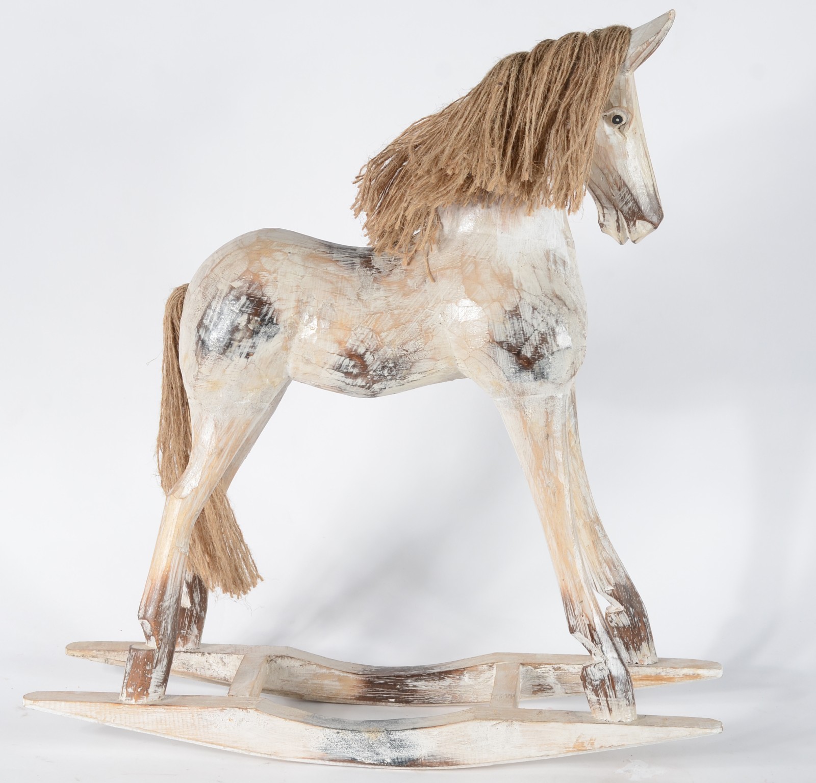 Escultura de madeira patinada representando "Cavalo de balanço". - foto 4 de 7