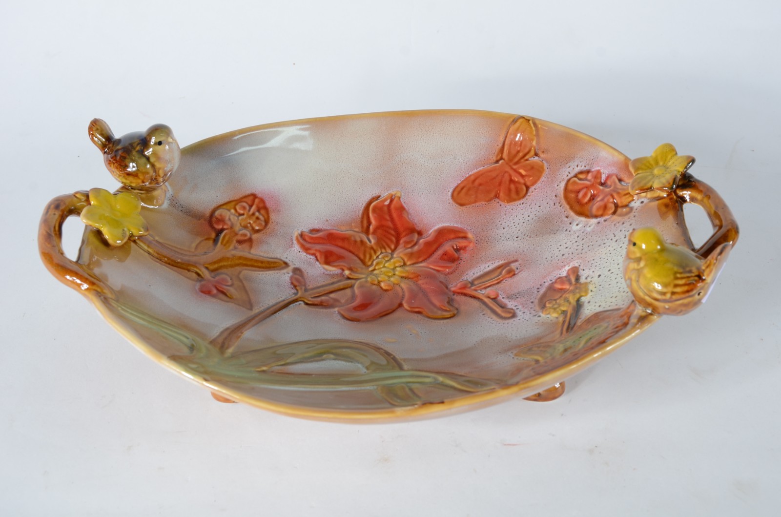Fruteira/ centro de mesa de porcelana com pássaros em relevo em... - foto 4 de 6