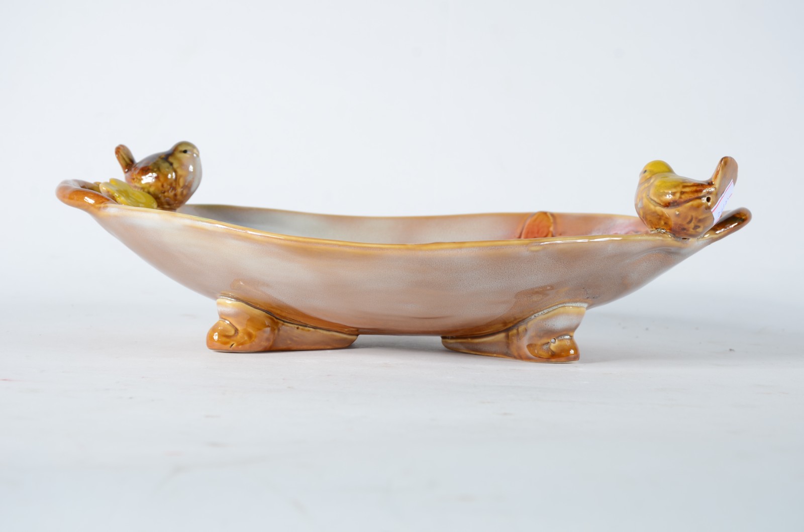 Fruteira/ centro de mesa de porcelana com pássaros em relevo em... - foto 5 de 6