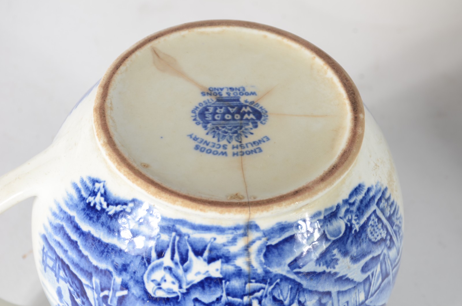 Serviço de jantar de faiança inglesa azul e branca, composto de: 14... - foto 7 de 11