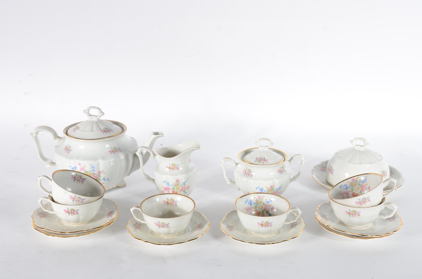 Serviço de chá de porcelana polonesa, decoração floral em policromia... - foto 1 de 6