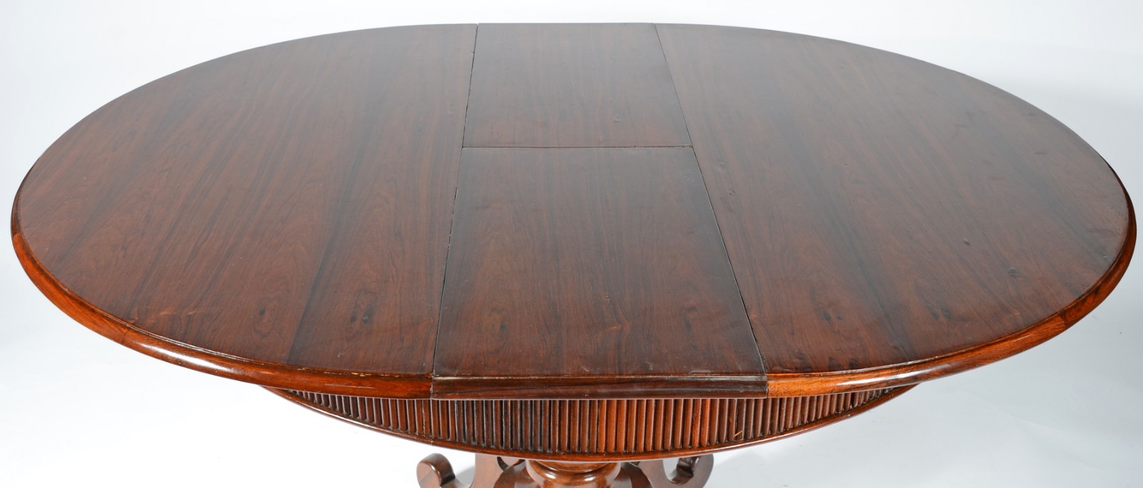 Mesa de madeira nobre no feitio redondo com tábua extensora (0,30 cm... - foto 3 de 6