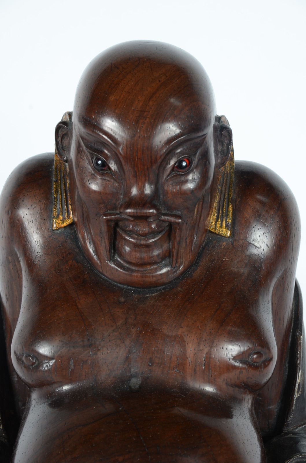 Antiga escultura chinesa feita de madeira nobre escura, ricamente... - foto 3 de 5