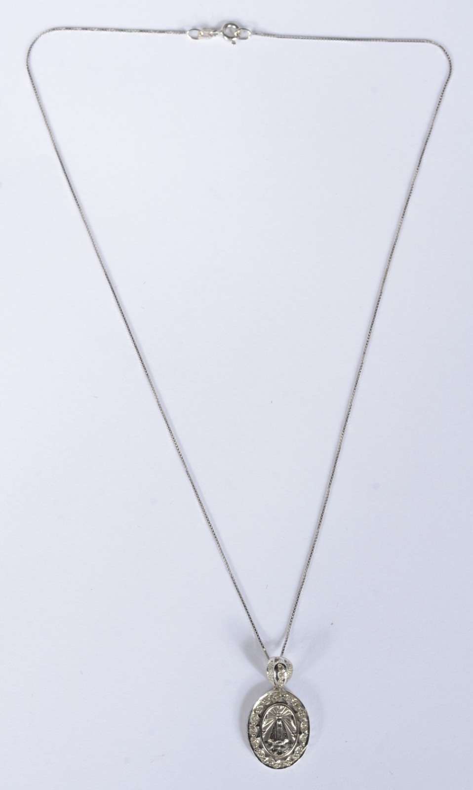 Colar de ouro branco com pendente de Nossa Senhora Aparecida... - foto 2 de 6
