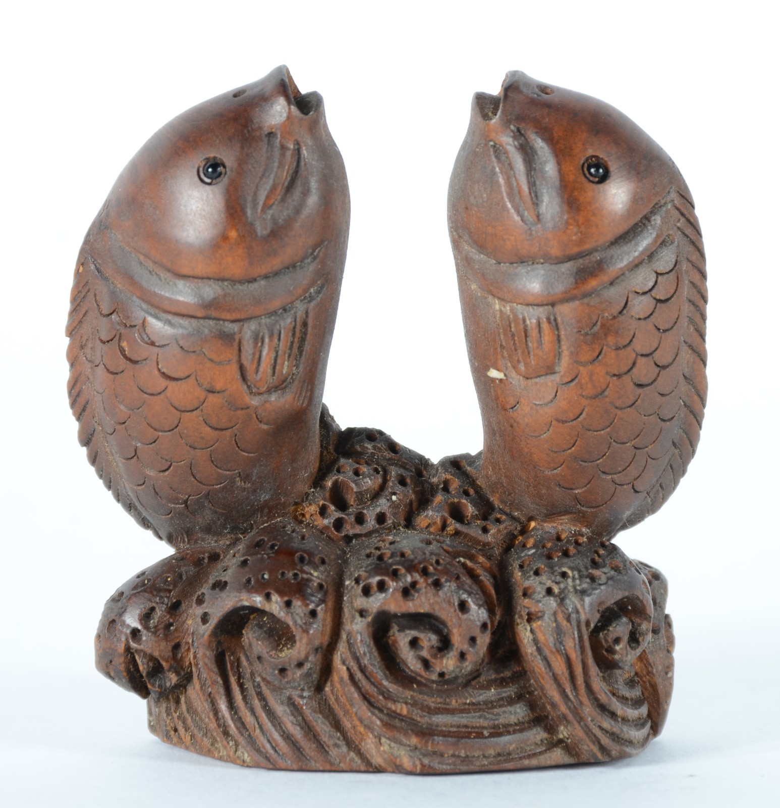 Netsuke de madeira representando peixes, assinado. - foto 4 de 6