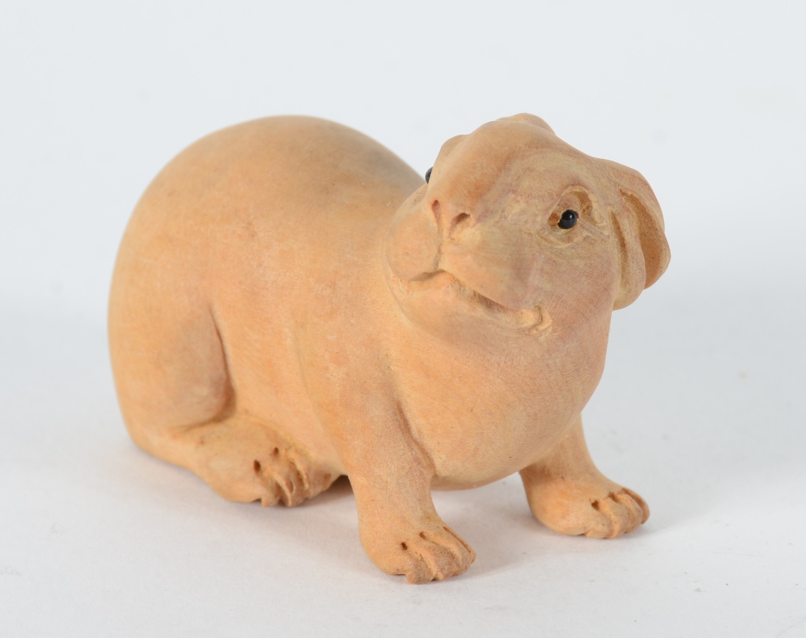 Netsuke de madeira representando coelho. - foto 2 de 6