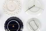 Quatro medalhões diversos de porcelana europeia... - Quatro medalhões diversos de porcelana europeia, das marcas KPM, Capo di Monte, JLmenau, e um alemão.