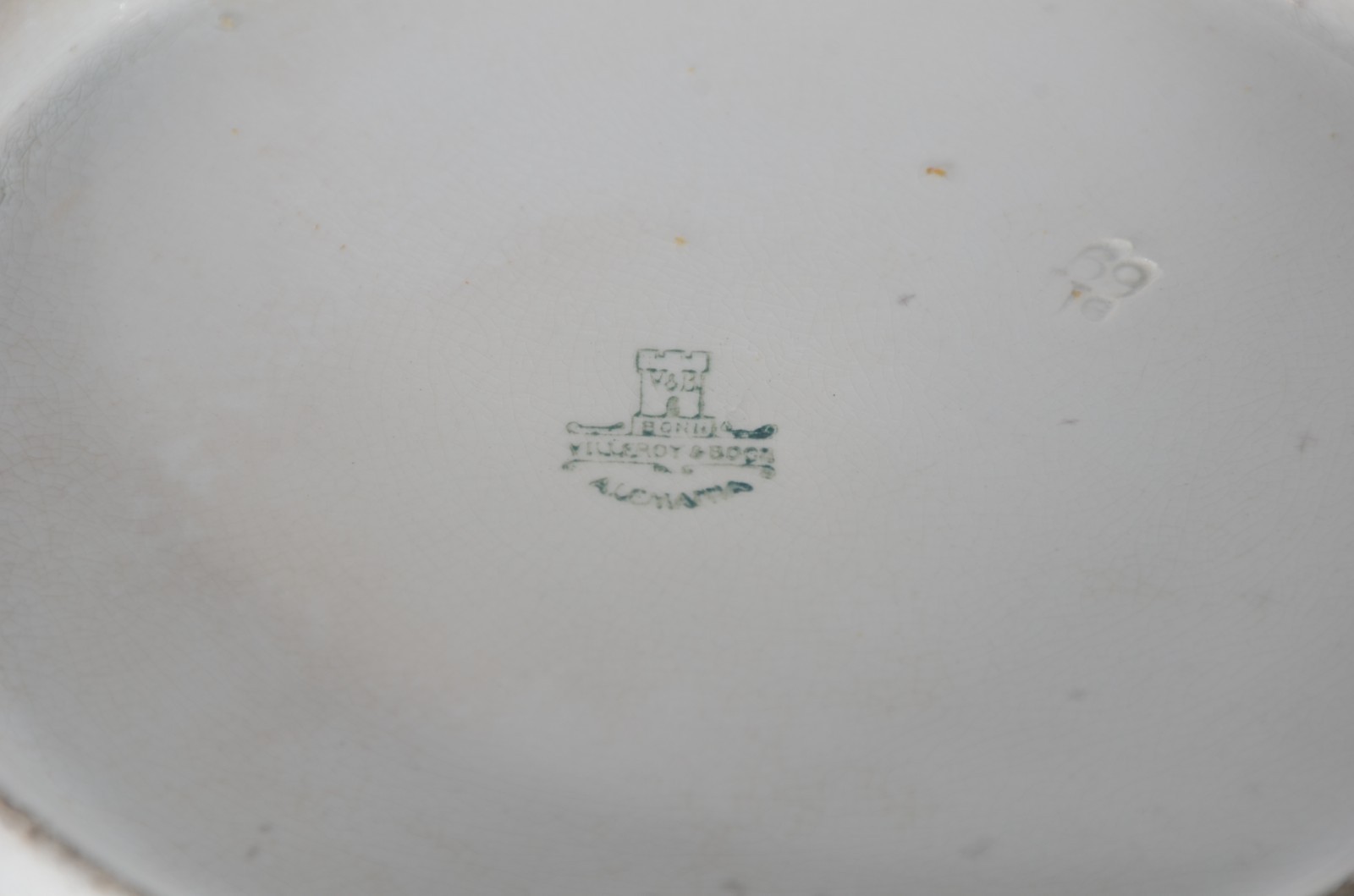 Gomil com bacia de porcelana Villeroy&Boch alemão com cenas em... - foto 7 de 7